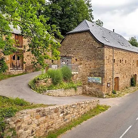 D'hotes Le Cascadou Bed and Breakfast 3*