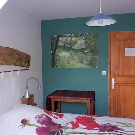 D'hotes Le Cascadou 3*